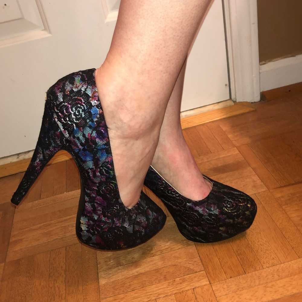 "3 FOR $20!" Lace Pumps/High Heels